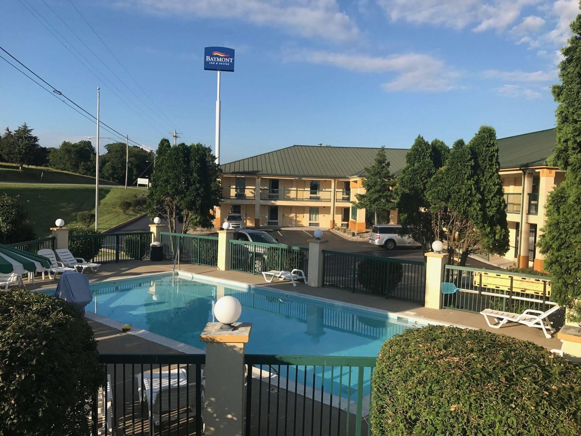 Baymont By Wyndham Cave City Exterior photo